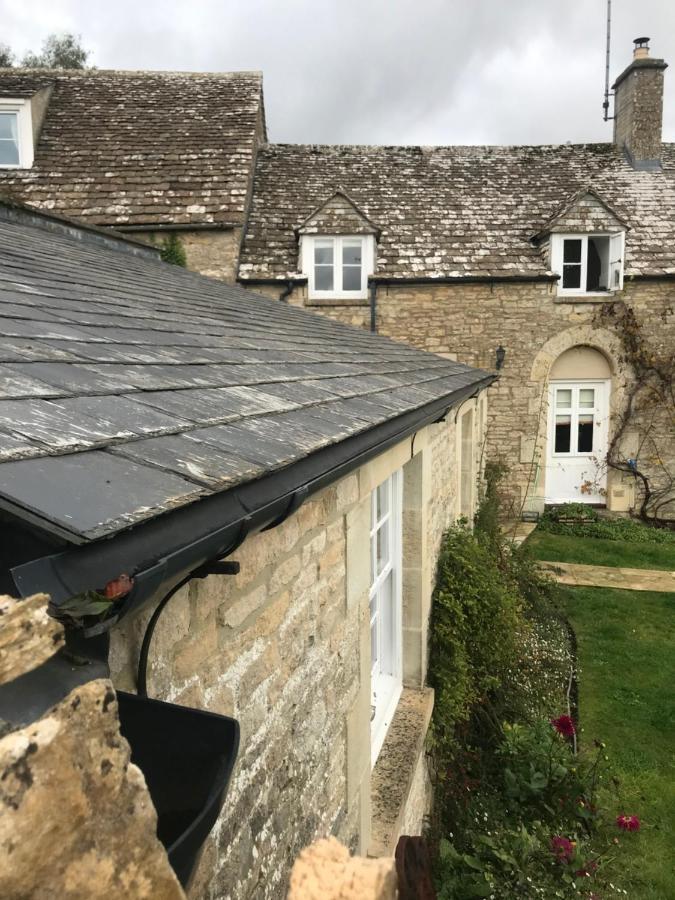 The Old Post Office Studio Apartment In A Beautiful Cotswold Village Сайренсестер Екстер'єр фото