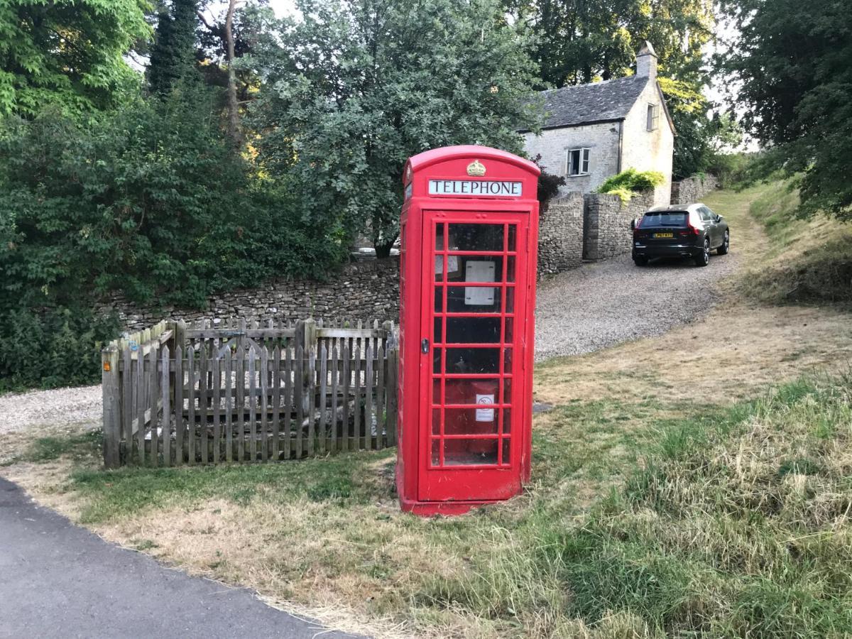 The Old Post Office Studio Apartment In A Beautiful Cotswold Village Сайренсестер Екстер'єр фото